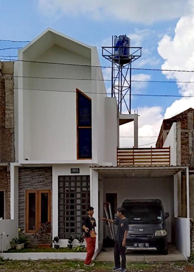 Ambarukmo Green Hill / Ma 8 Jogjakarta Buitenkant foto