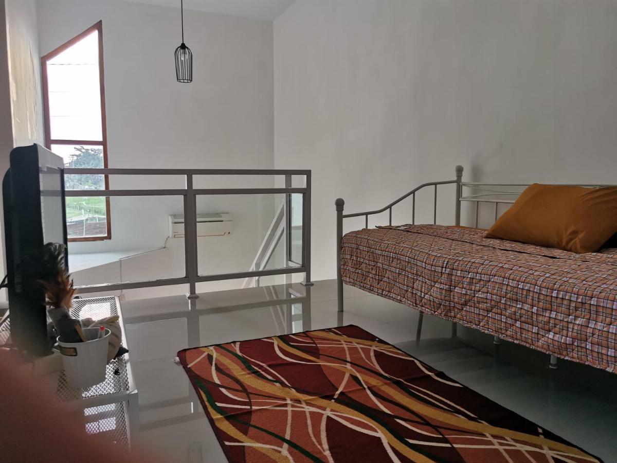 Ambarukmo Green Hill / Ma 8 Jogjakarta Buitenkant foto